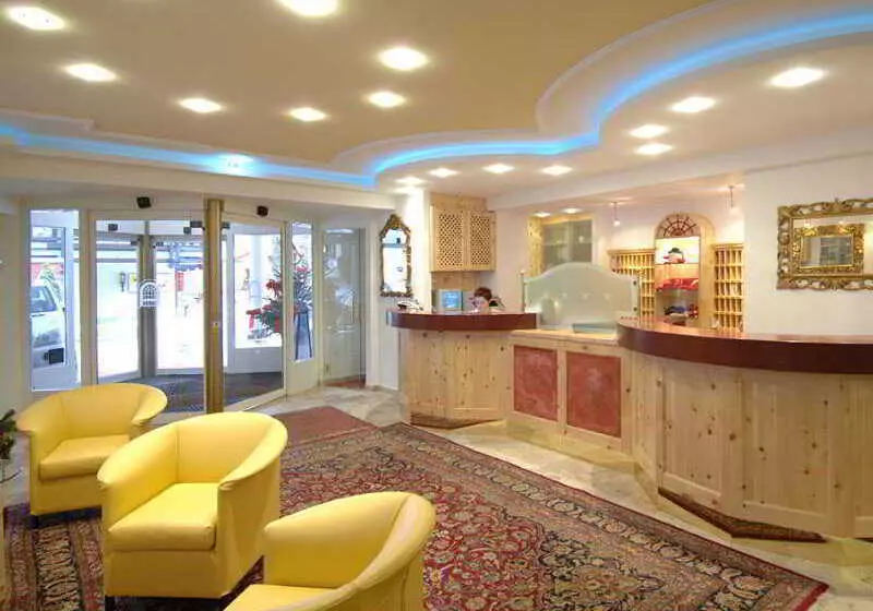 Fotos del hotel Jufa Alpenhotel Saalbach:  2