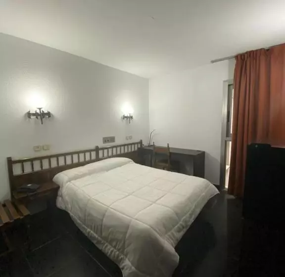 Fotos del hotel Folch:  18