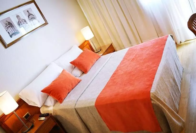 Fotos del hotel Solans Carlton:  18