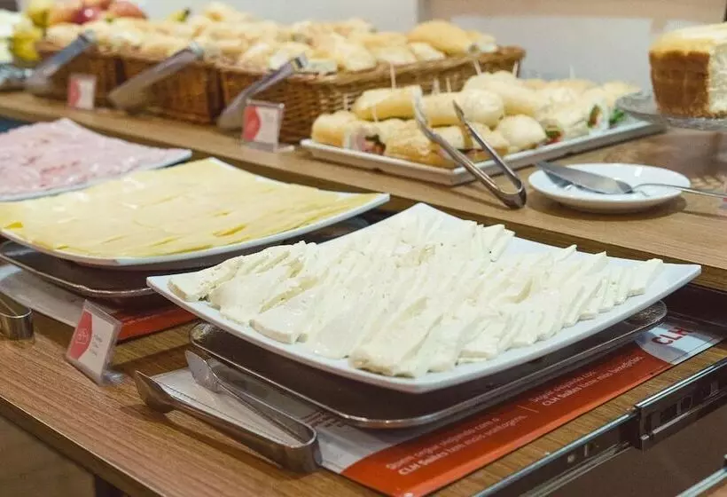 Fotos del hotel Clh Suites Copacabana Domingos Ferreira:  21