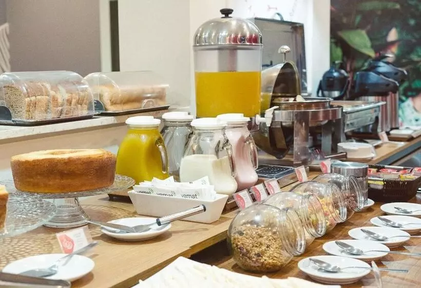 Fotos del hotel Clh Suites Copacabana Domingos Ferreira:  24