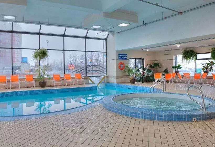 Fotos del hotel Howard Johnson Plaza By Wyndham By The Falls Niagara Falls:  8