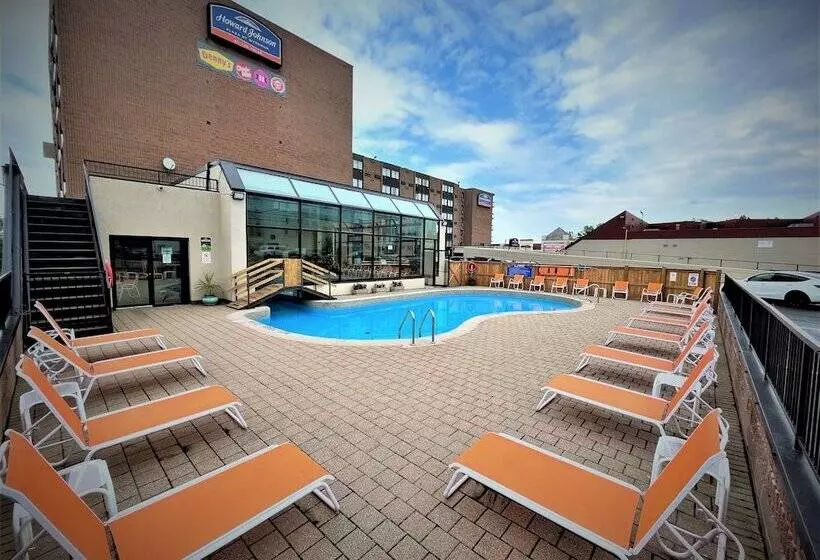 Fotos del hotel Howard Johnson Plaza By Wyndham By The Falls Niagara Falls:  17