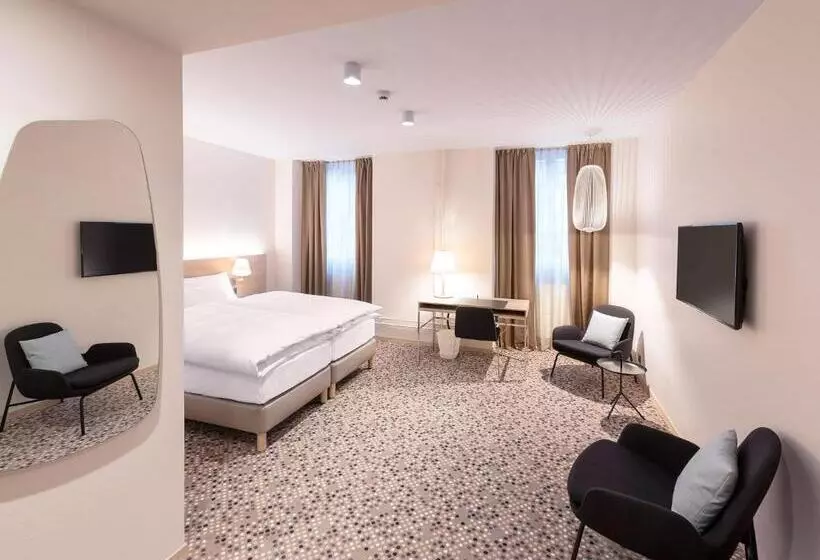 Fotos del hotel Savoy:  11