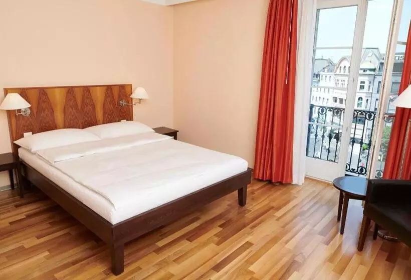 Fotos del hotel Schweizerhof Basel:  21