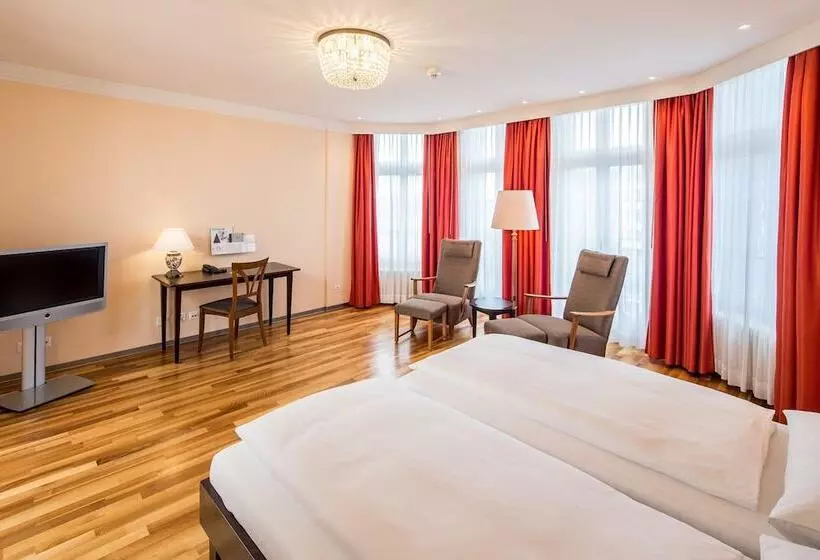 Fotos del hotel Schweizerhof Basel:  24