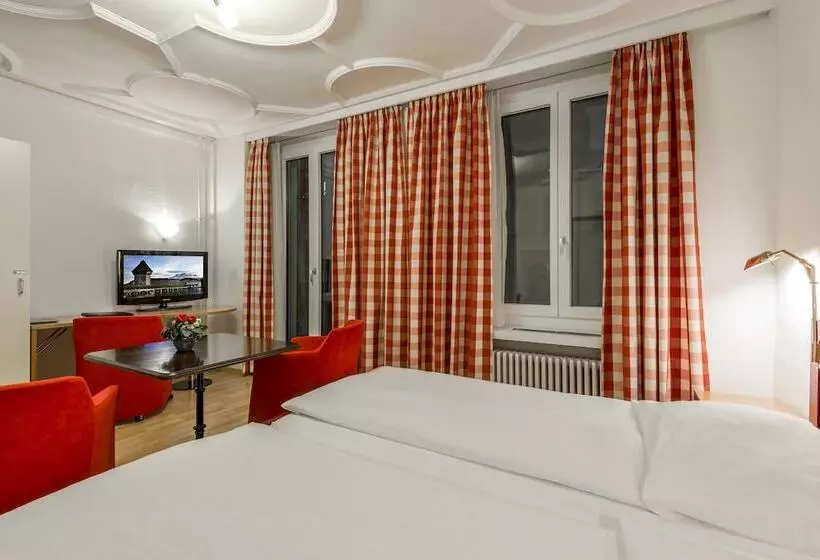 Fotos del hotel Alpina Luzern:  15