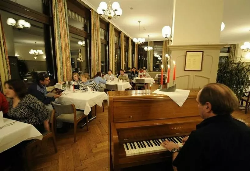 Fotos del hotel Hotel Edelweiss:  2