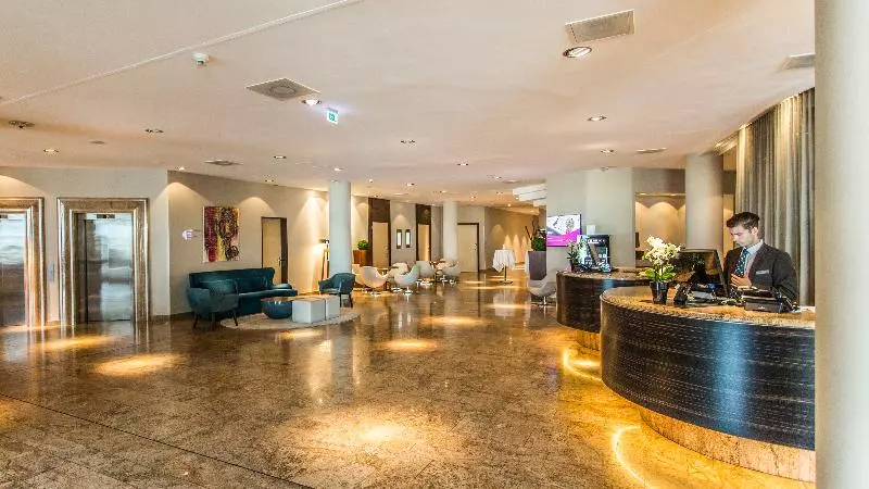 Fotos del hotel Mövenpick Hotel Lausanne:  16