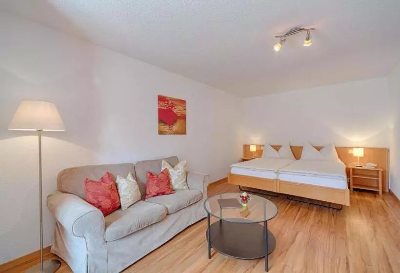 Fotos del hotel Neuhaus Golf- & Strand:  18