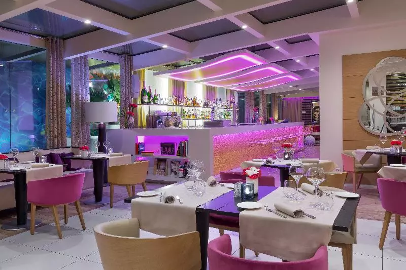 Fotos del hotel N’vy Manotel:  14