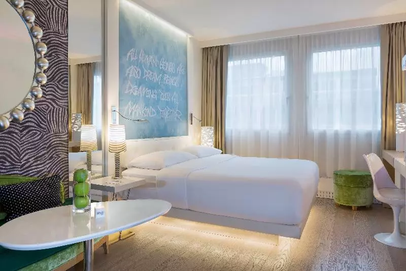 Fotos del hotel N’vy Manotel:  5