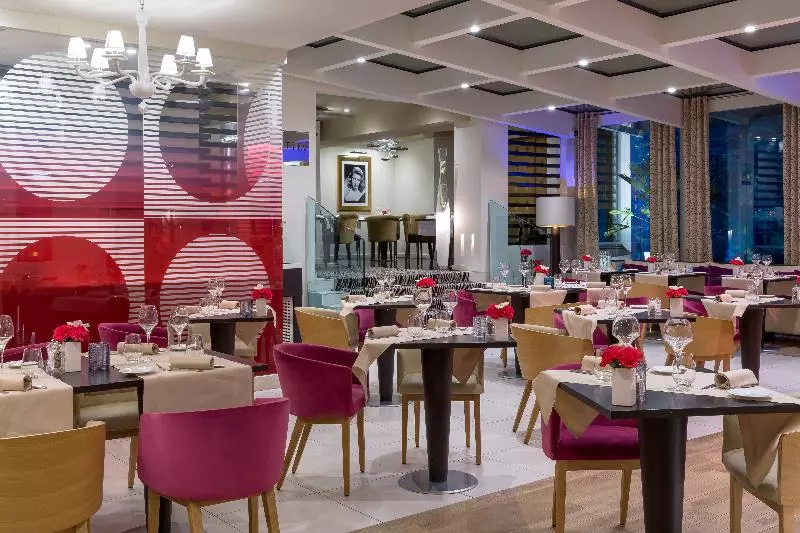 Fotos del hotel N’vy Manotel:  3