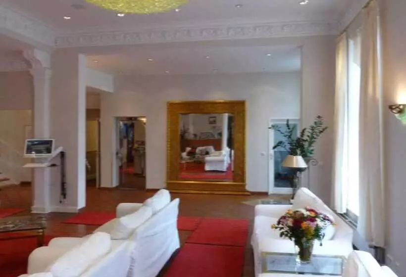 Fotos del hotel Commodore:  2