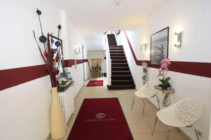 Fotos del hotel Condor:  2