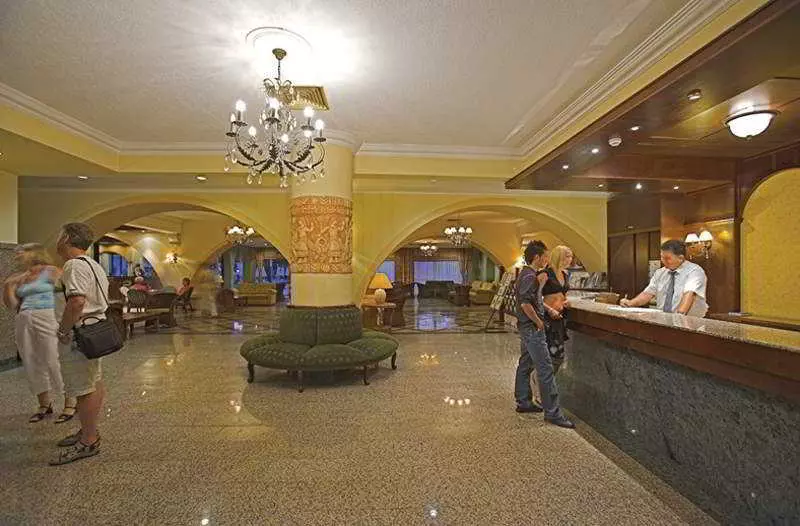 Fotos del hotel Golden Arches:  9