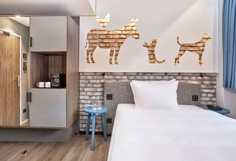 Fotos del hotel H+  Bremen:  11