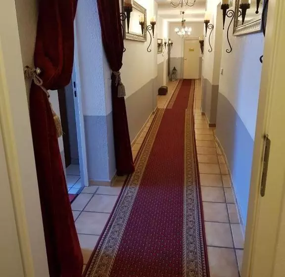 Fotos del hotel Drei Kronen:  2