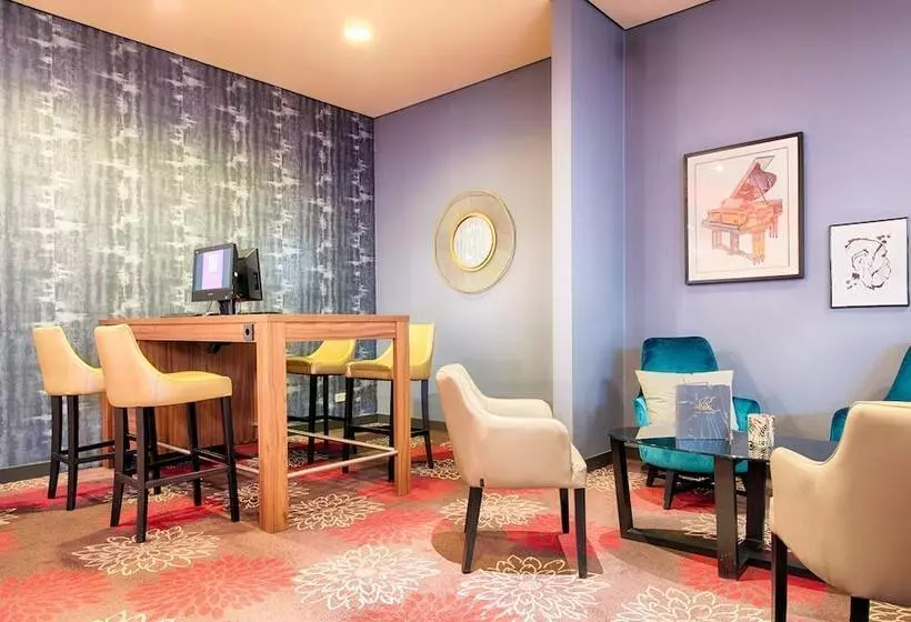 Fotos del hotel Leonardo Royal  Düsseldorf Königsallee:  9