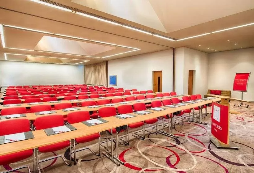 Fotos del hotel Leonardo Royal  Düsseldorf Königsallee:  12