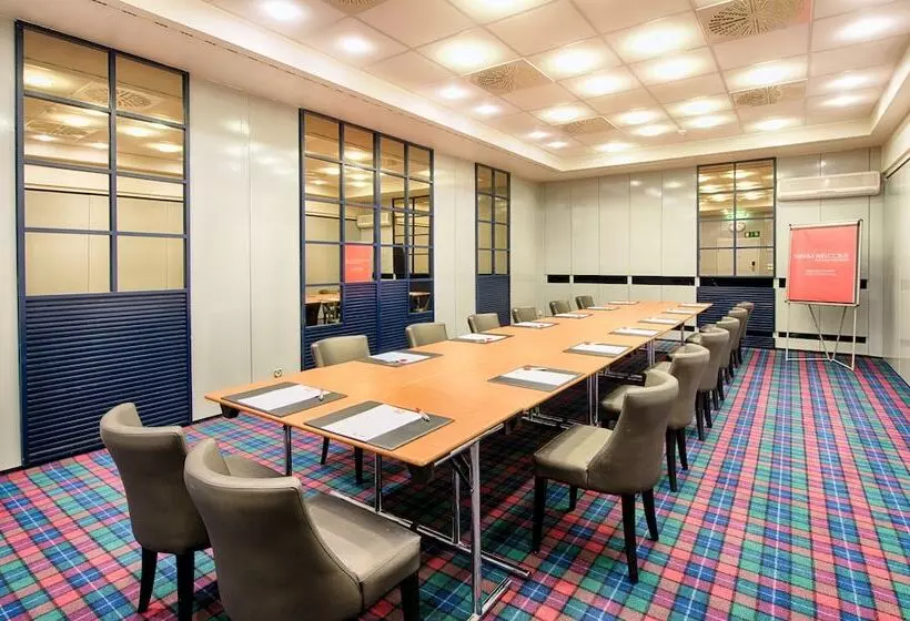 Fotos del hotel Leonardo Royal  Düsseldorf Königsallee:  18