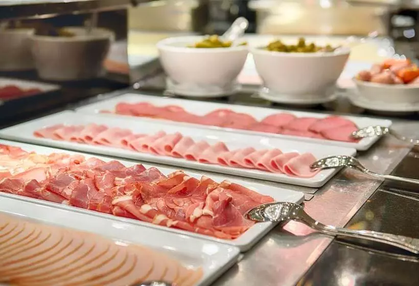 Fotos del hotel Leonardo Royal  Düsseldorf Königsallee:  25