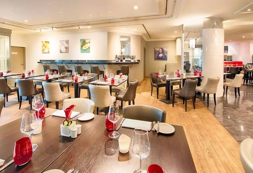 Fotos del hotel Leonardo Royal  Düsseldorf Königsallee:  10