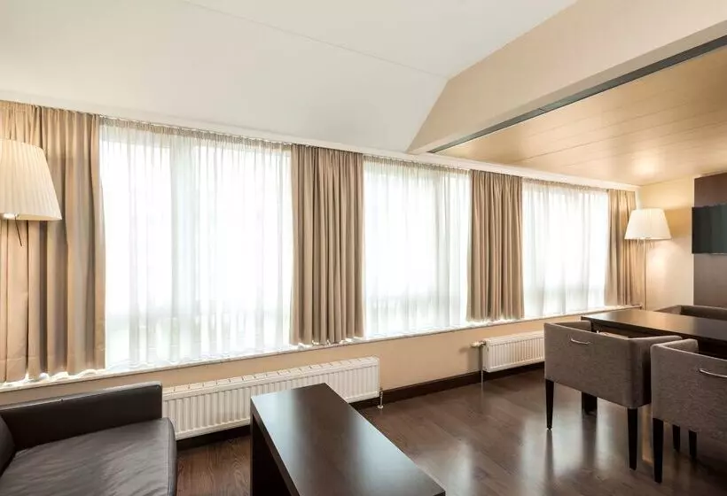 Fotos del hotel Nh Düsseldorf Königsallee:  38