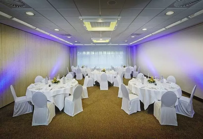 Fotos del hotel Essential By Dorint Frankfurt-niederrad:  17