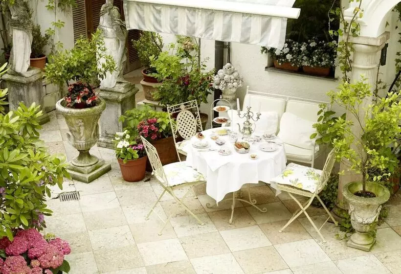 Fotos del hotel Opera:  4