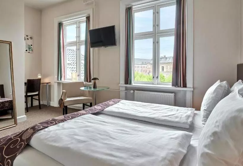 Fotos del hotel Sct. Thomas:  18