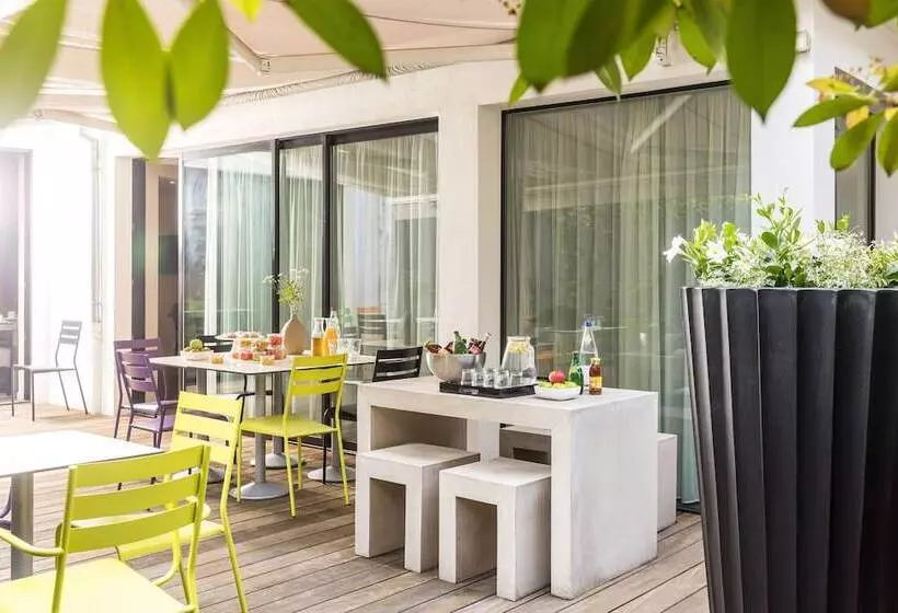 Fotos del hotel Le Grand:  12