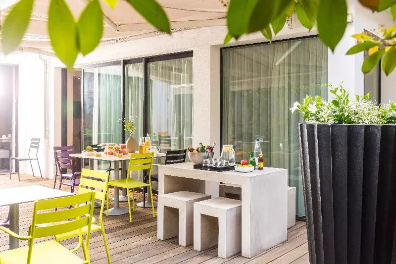 Fotos del hotel Le Grand:  6