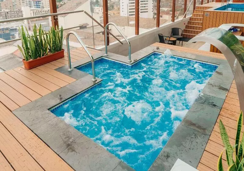 Fotos del hotel Mercure Alameda Quito:  8