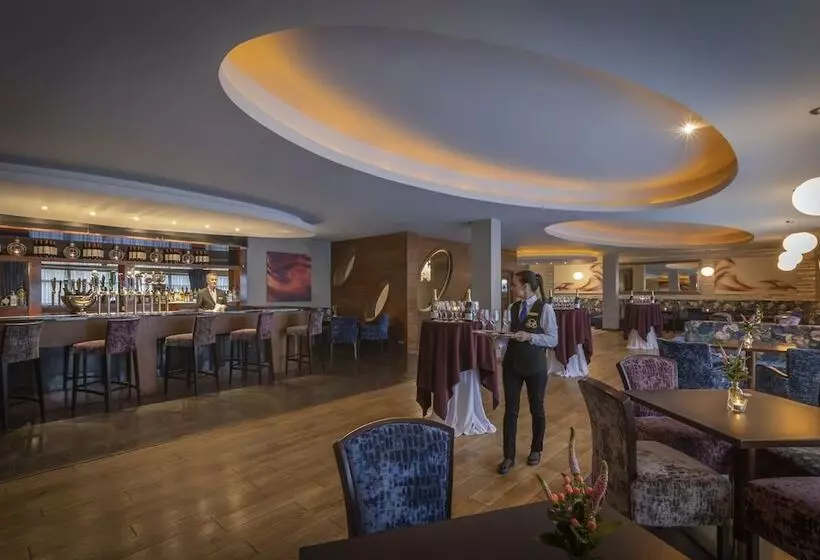 Fotos del hotel The Royal Marine:  6