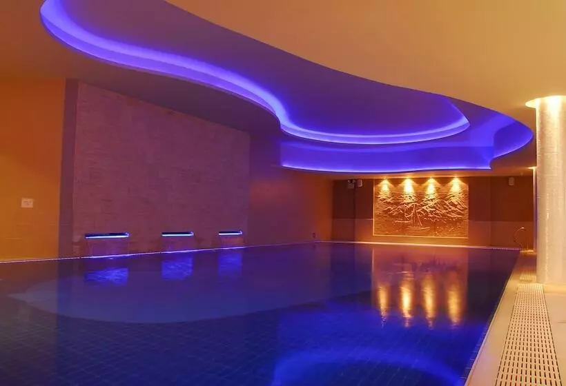 Fotos del hotel The Royal Marine:  2