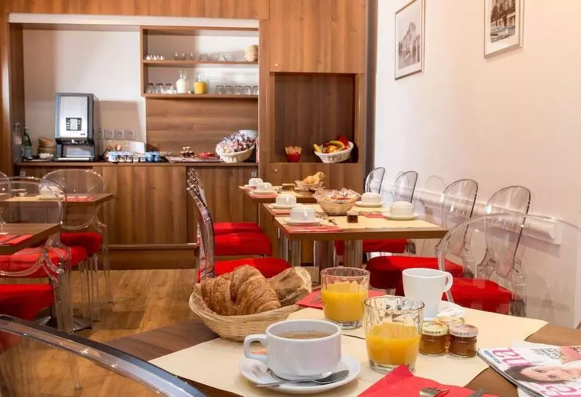 Fotos del hotel De France:  8