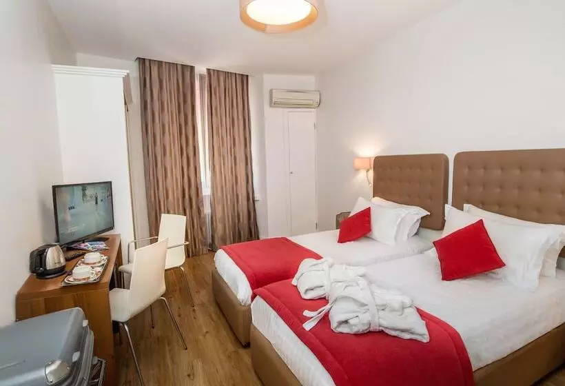 Fotos del hotel De France:  15