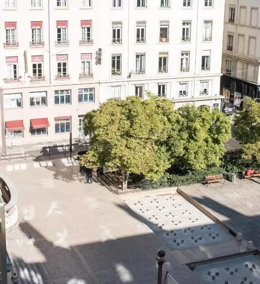 Fotos del hotel Hôtel Des Artistes:  12