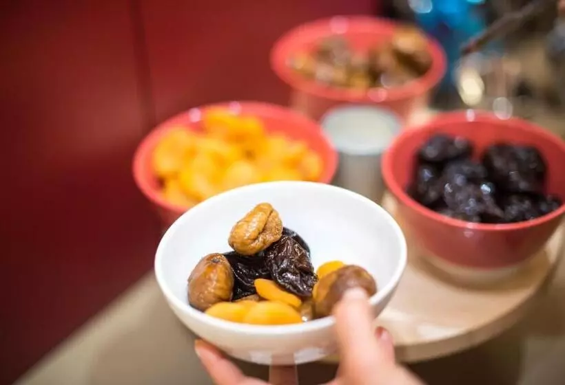 Fotos del hotel Hôtel Des Artistes:  16