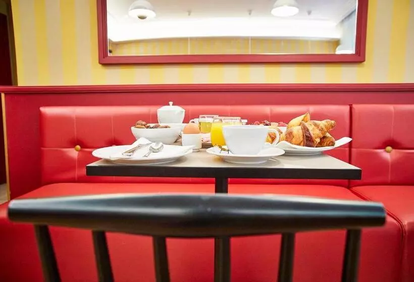 Fotos del hotel Hôtel Des Artistes:  25