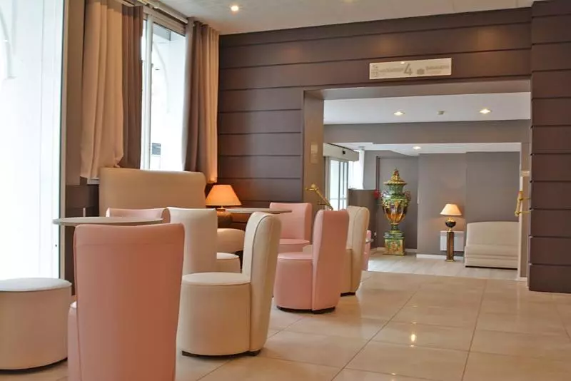 Fotos del hotel Hôtel Croix Des Bretons - Lourdes Pyrénées:  3