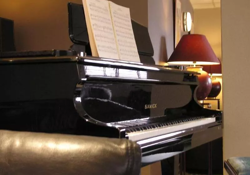 Fotos del hotel Hôtel Croix Des Bretons - Lourdes Pyrénées:  6