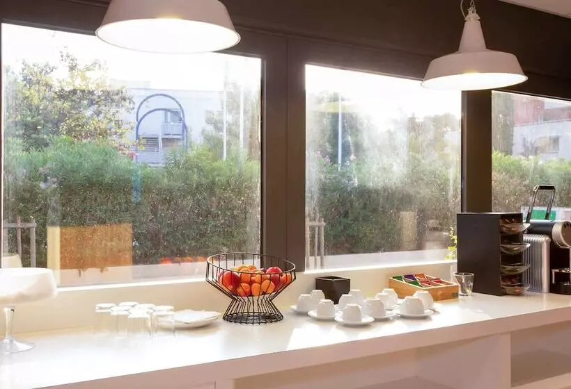 Fotos del hotel Ibis Montpellier Sud:  8