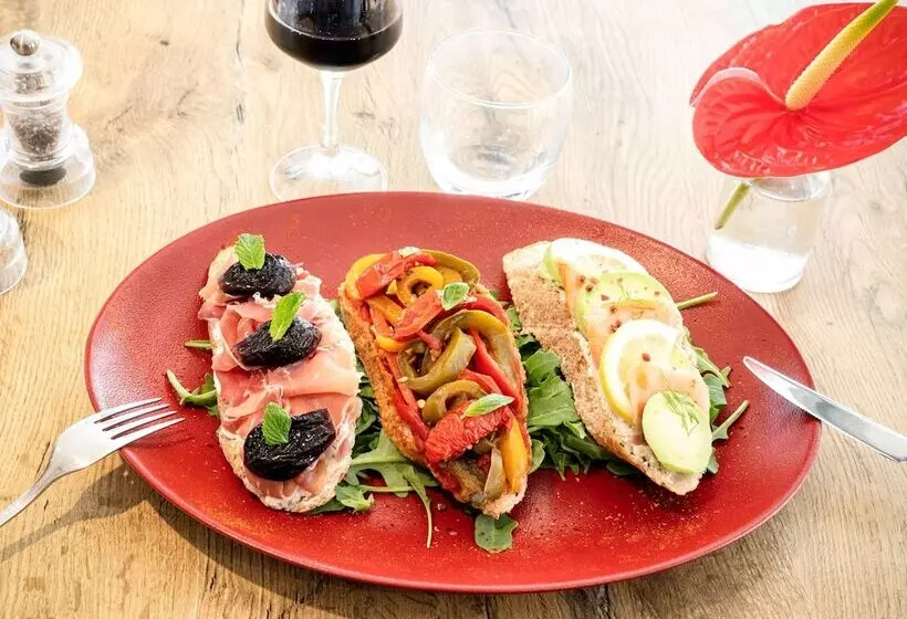 Fotos del hotel Ibis Montpellier Sud:  14