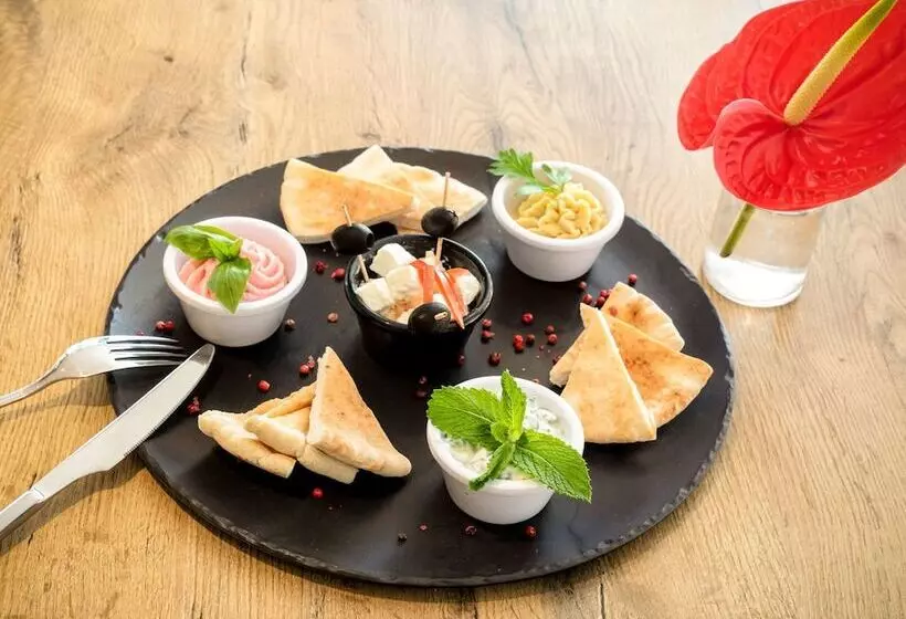 Fotos del hotel Ibis Montpellier Sud:  18