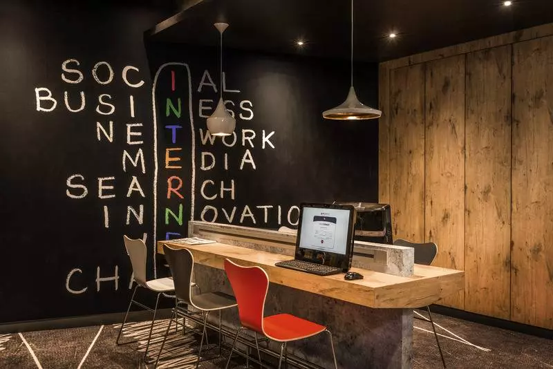 Fotos del hotel Ibis Paris Montmartre 18ème:  18