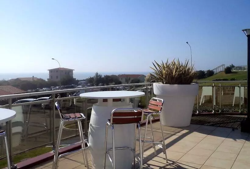 Fotos del hotel Hôtel Le Biarritz:  22