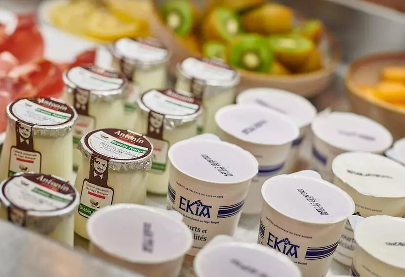 Fotos del hotel Hôtel Le Biarritz:  3