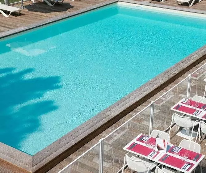 Fotos del hotel Mercure Bordeaux Lac:  3